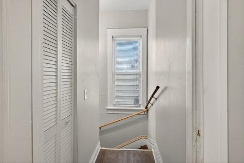 824 East 89th Place Chicago IL 60619