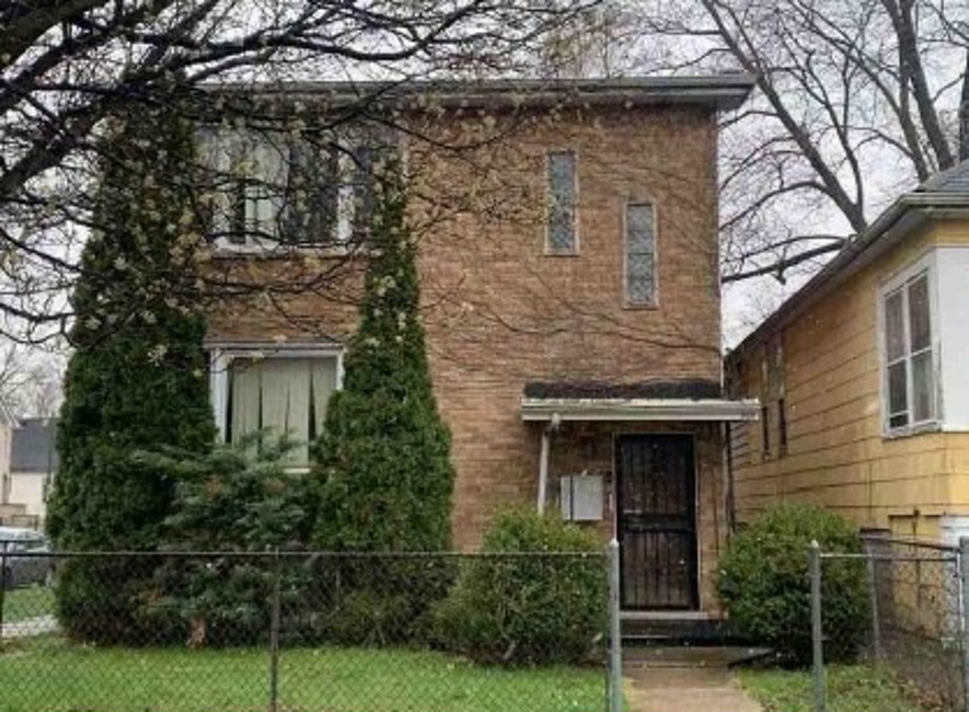301 West 118th Street Chicago IL 60628