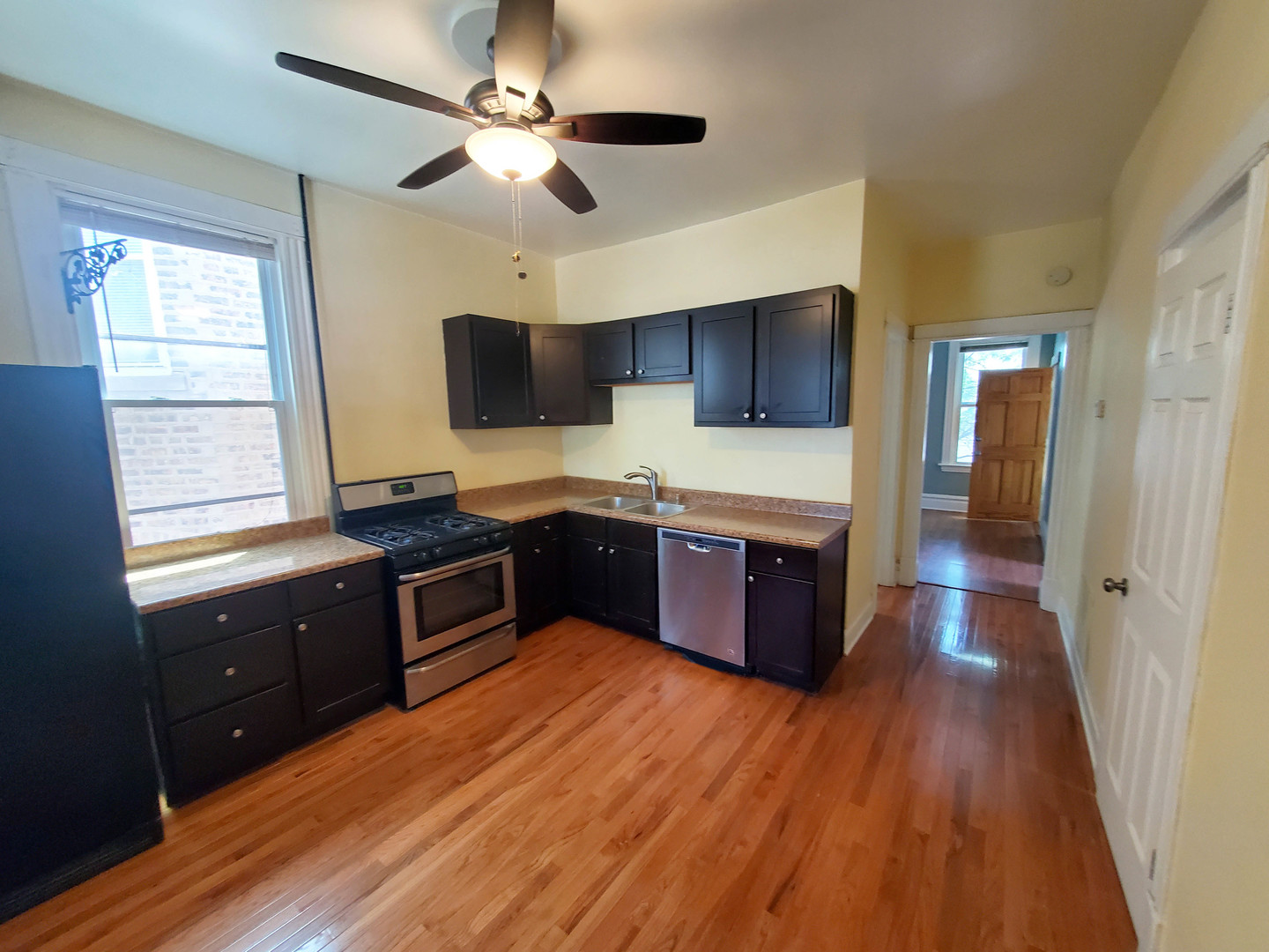2839 North Central Park Avenue Chicago IL 60618