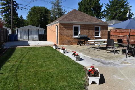 7030 West Wrightwood Avenue Chicago IL 60707