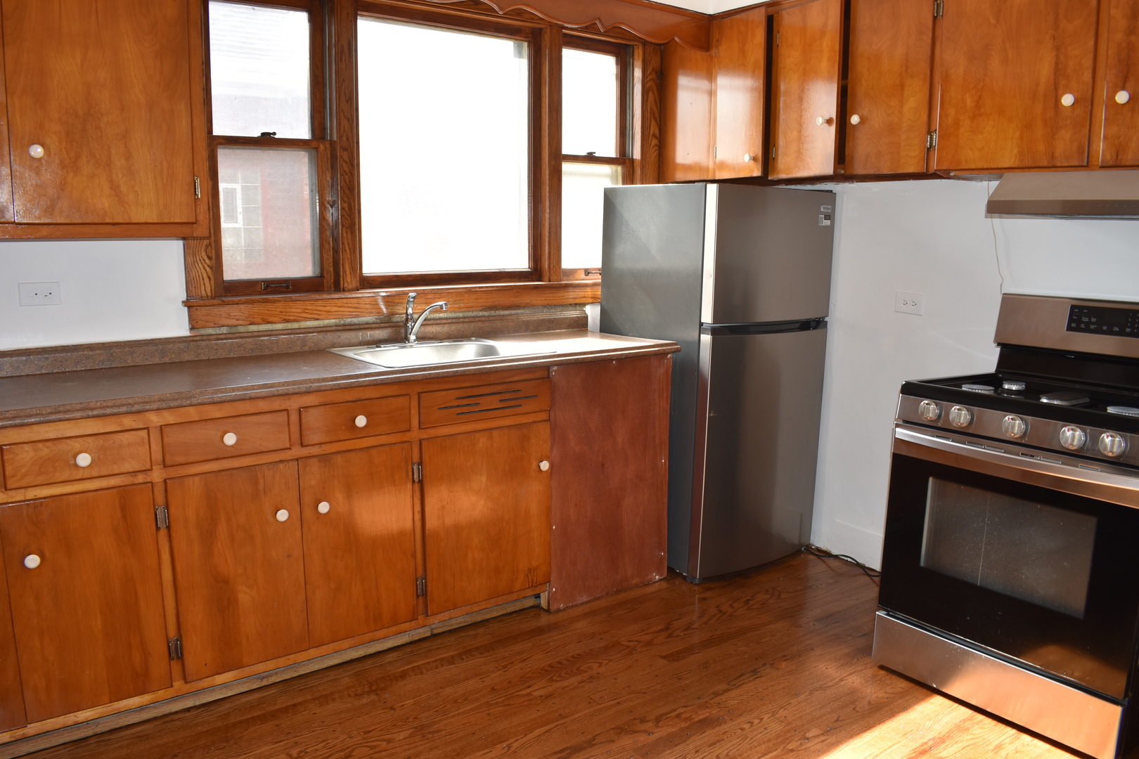 7030 West Wrightwood Avenue Chicago IL 60707