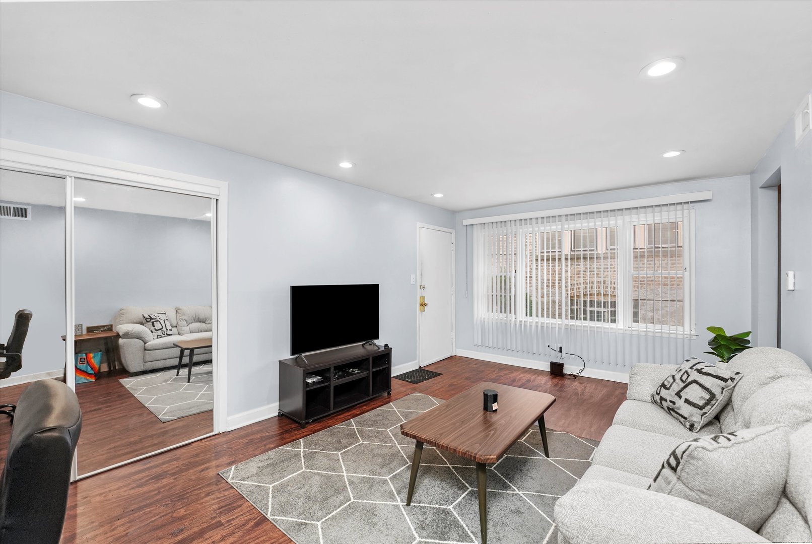 8119 South Paulina Street Chicago IL 60620