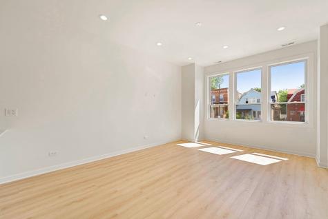 538 North Trumbull Avenue Chicago IL 60624