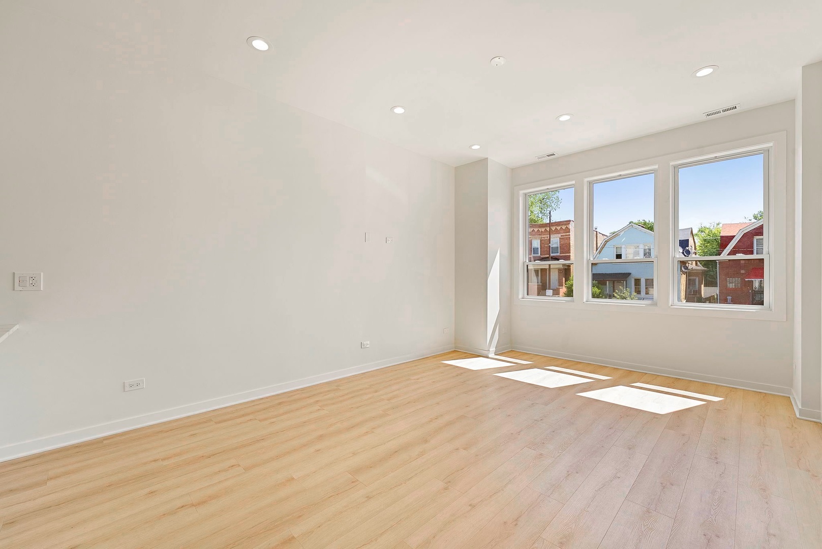 538 North Trumbull Avenue Chicago IL 60624