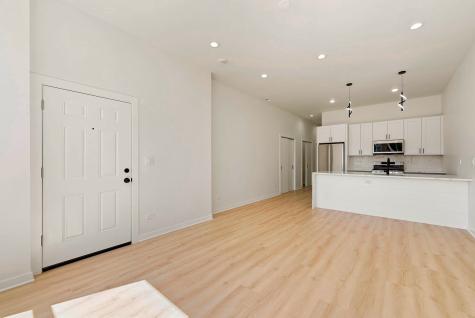 538 North Trumbull Avenue Chicago IL 60624