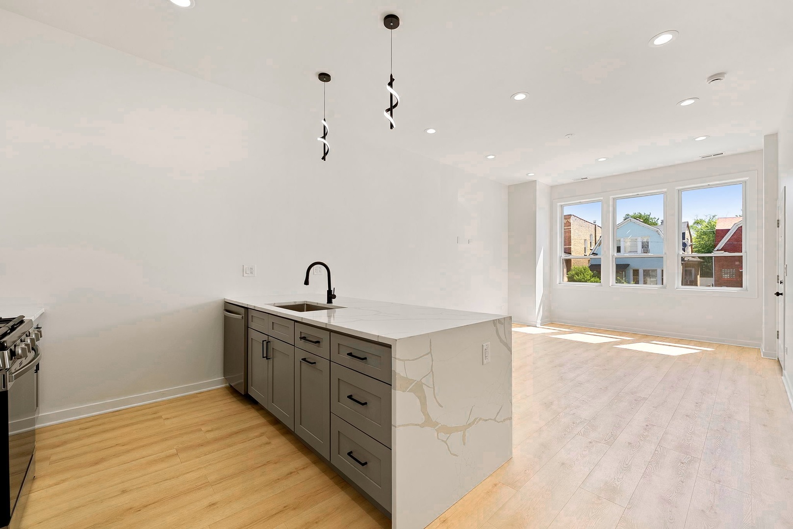538 North Trumbull Avenue Chicago IL 60624