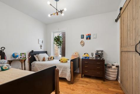 5010 North Major Avenue Chicago IL 60630