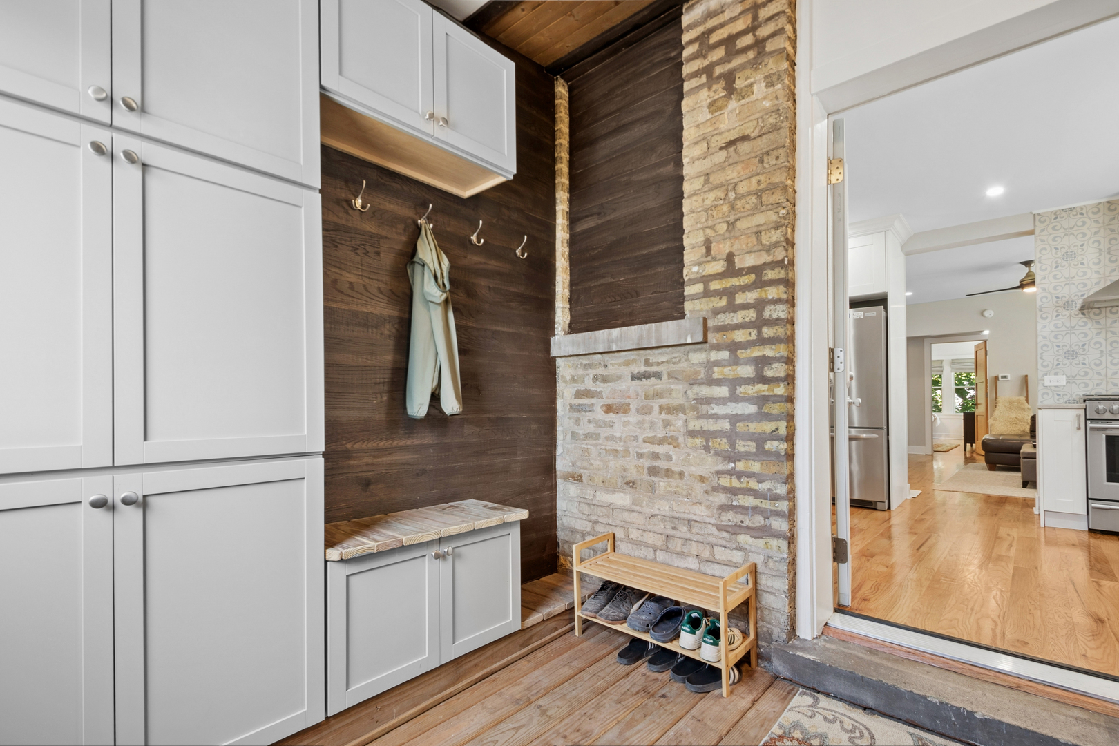 5010 North Major Avenue Chicago IL 60630