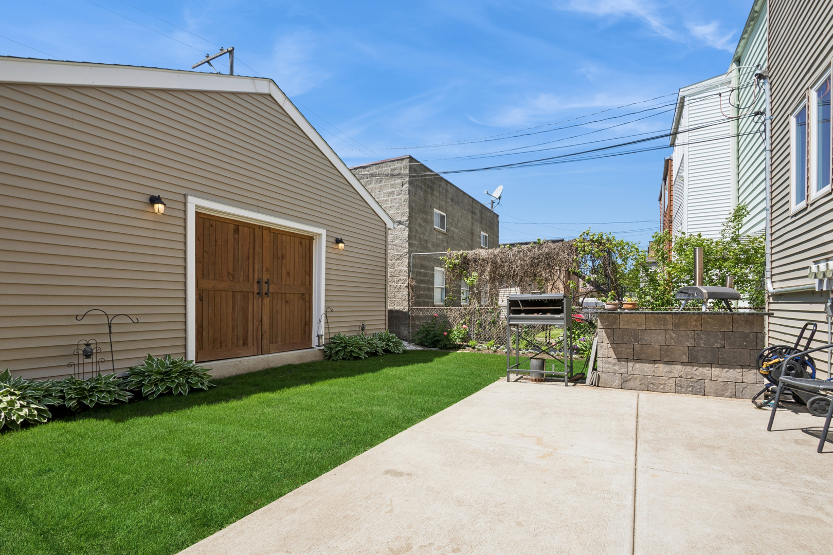 5010 North Major Avenue Chicago IL 60630