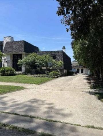 9312 South Kolmar Avenue Oak Lawn IL 60453