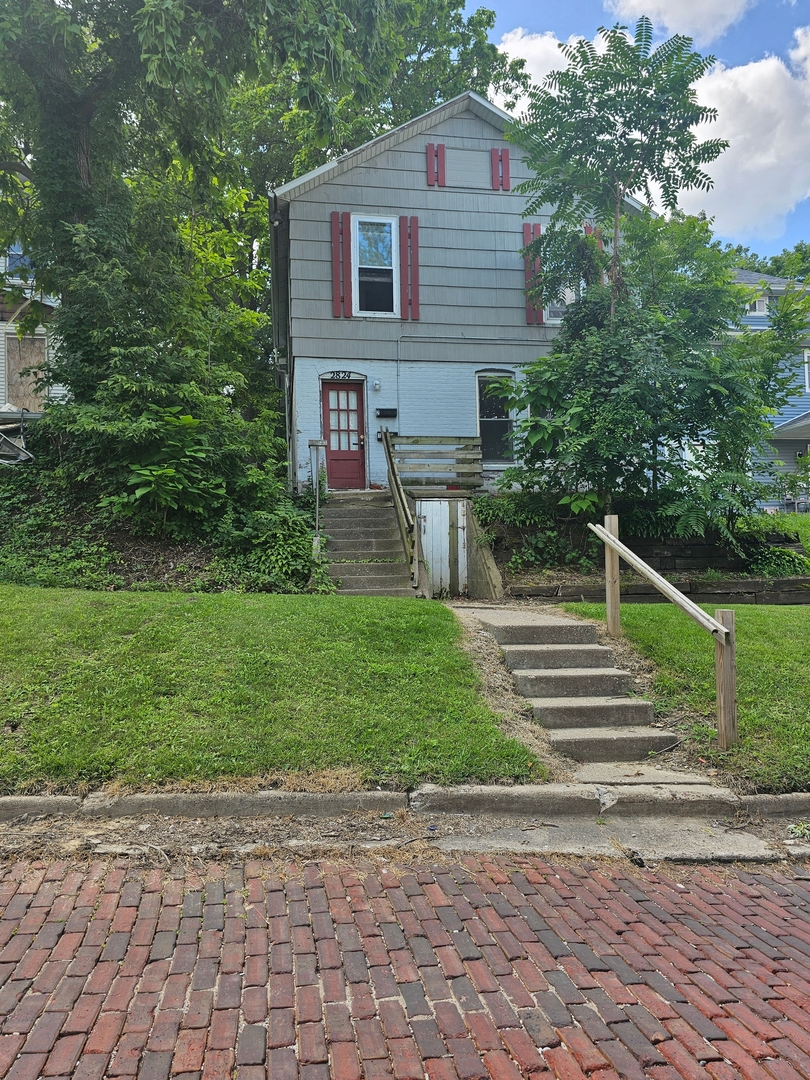 2824 8TH Avenue Rock Island IL 61201