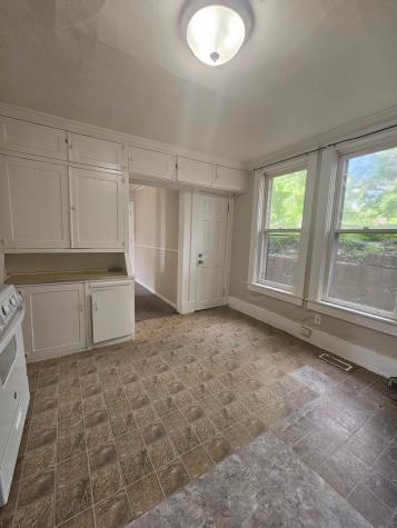 2824 8TH Avenue Rock Island IL 61201