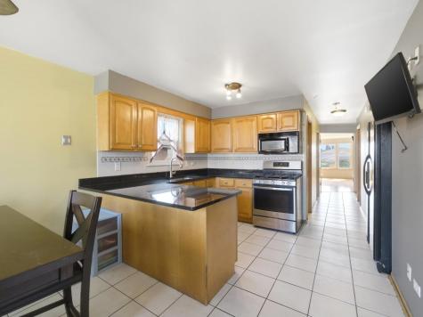 292 Bensley Avenue Calumet City IL 60409