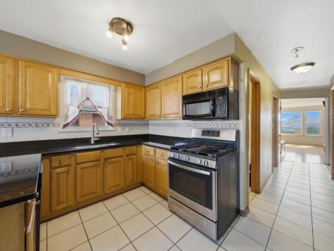 292 Bensley Avenue Calumet City IL 60409