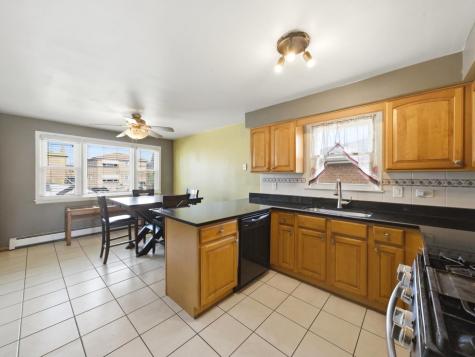 292 Bensley Avenue Calumet City IL 60409