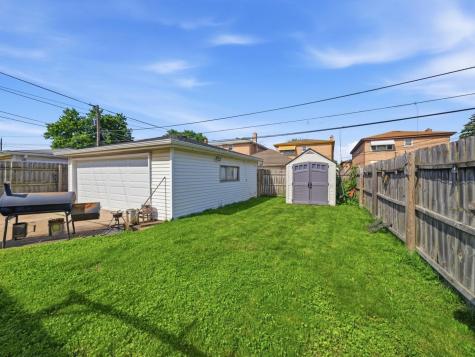 292 Bensley Avenue Calumet City IL 60409