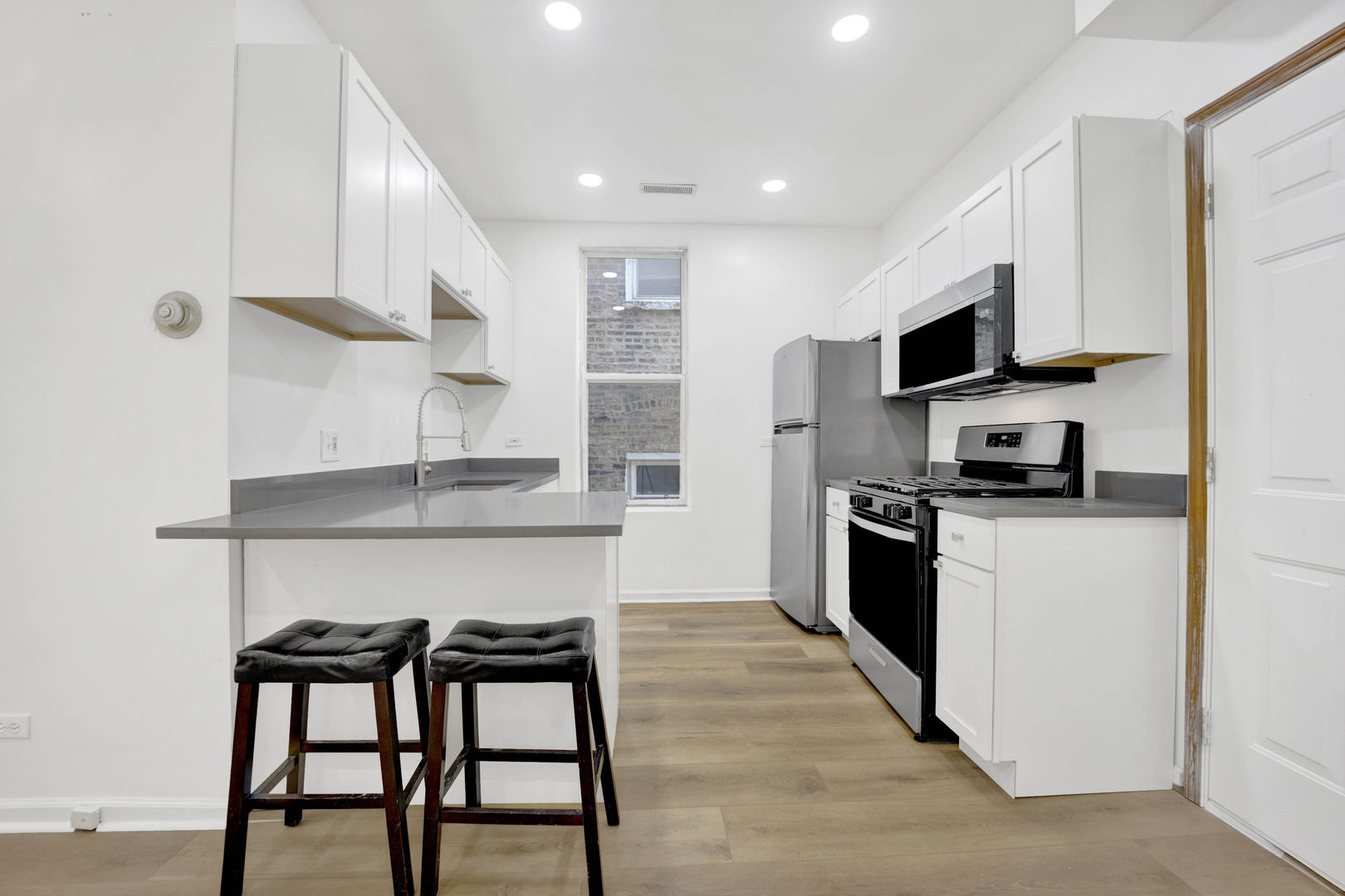929 North Fairfield Avenue Chicago IL 60622