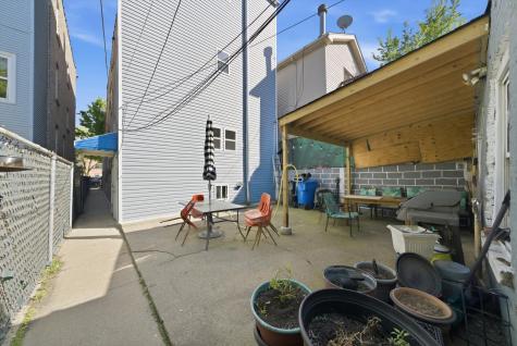 2736 West Francis Place Chicago IL 60647