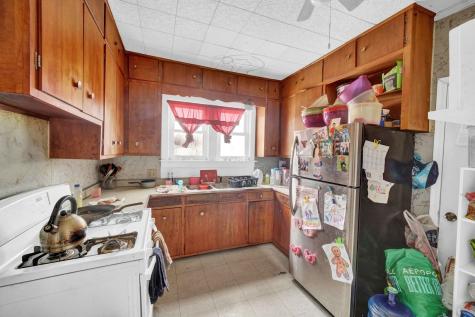 37 West 36th Place Steger IL 60475