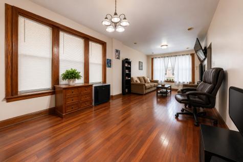 5619 South Wood Street Chicago IL 60636