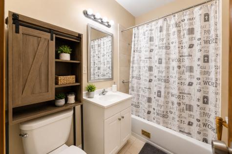 5619 South Wood Street Chicago IL 60636