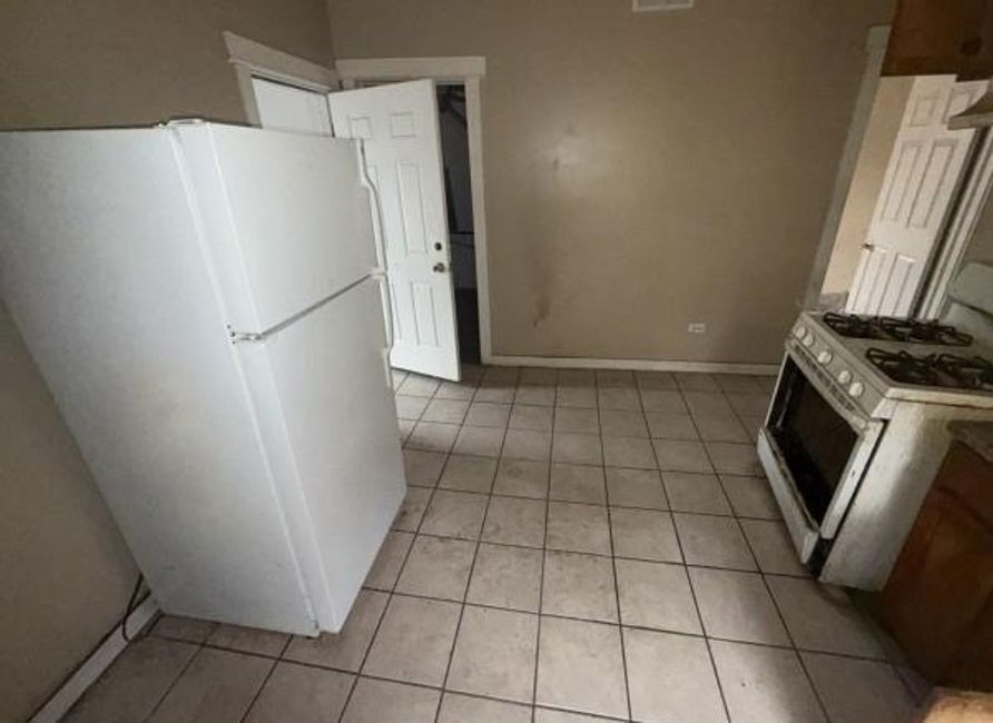11806 South Parnell Avenue Chicago IL 60628