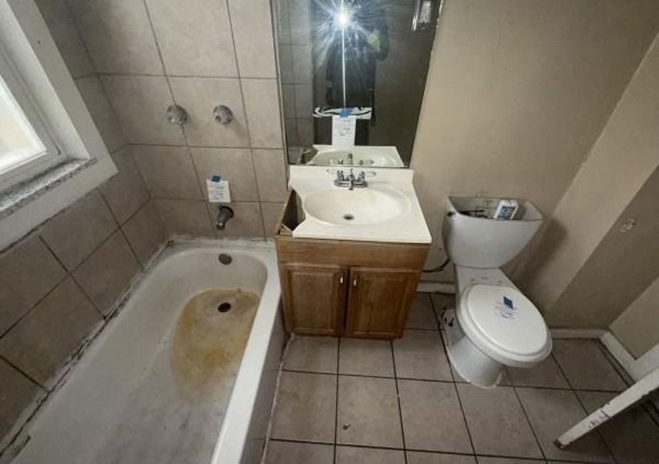 11806 South Parnell Avenue Chicago IL 60628