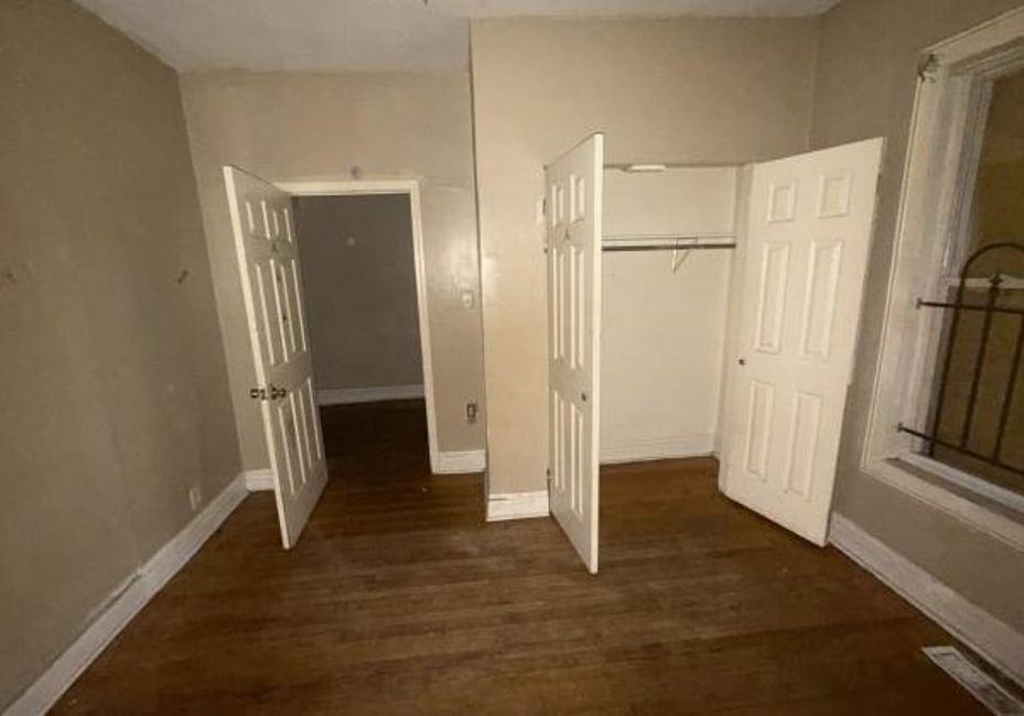 11806 South Parnell Avenue Chicago IL 60628