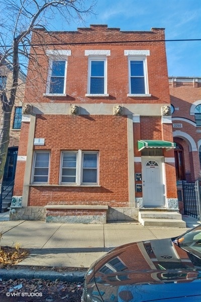 2248 North Southport Avenue Chicago IL 60614