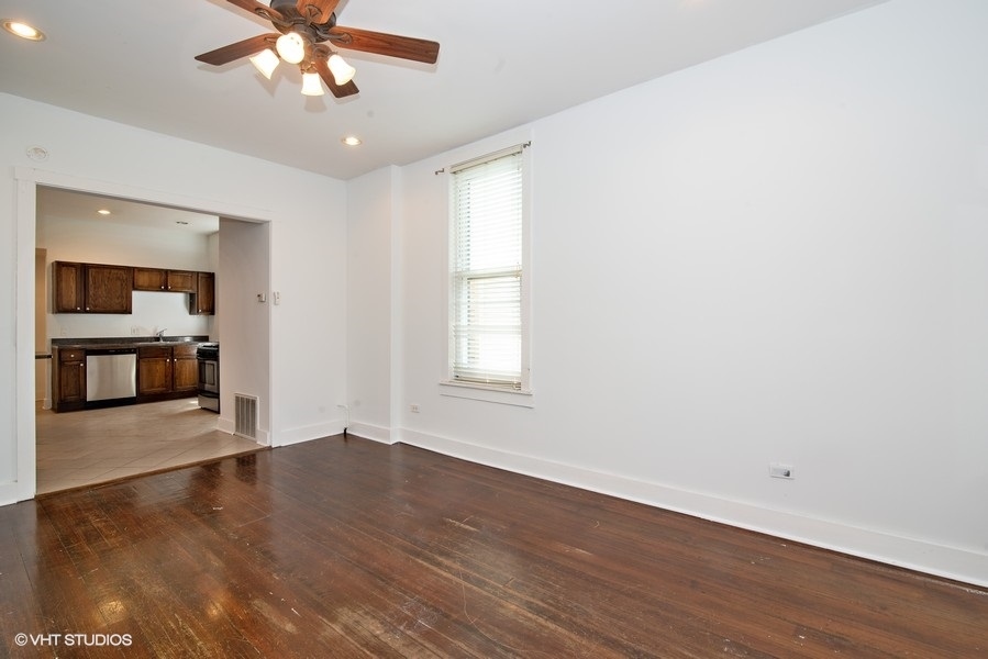 2248 North Southport Avenue Chicago IL 60614
