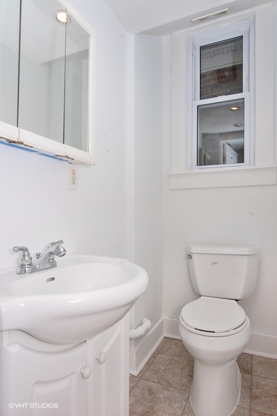2248 North Southport Avenue Chicago IL 60614