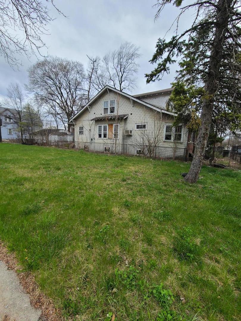10452 South State Street Chicago IL 60628
