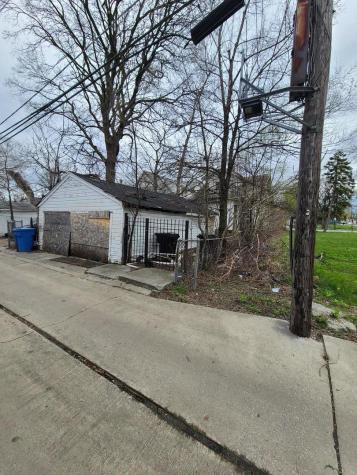 10452 South State Street Chicago IL 60628
