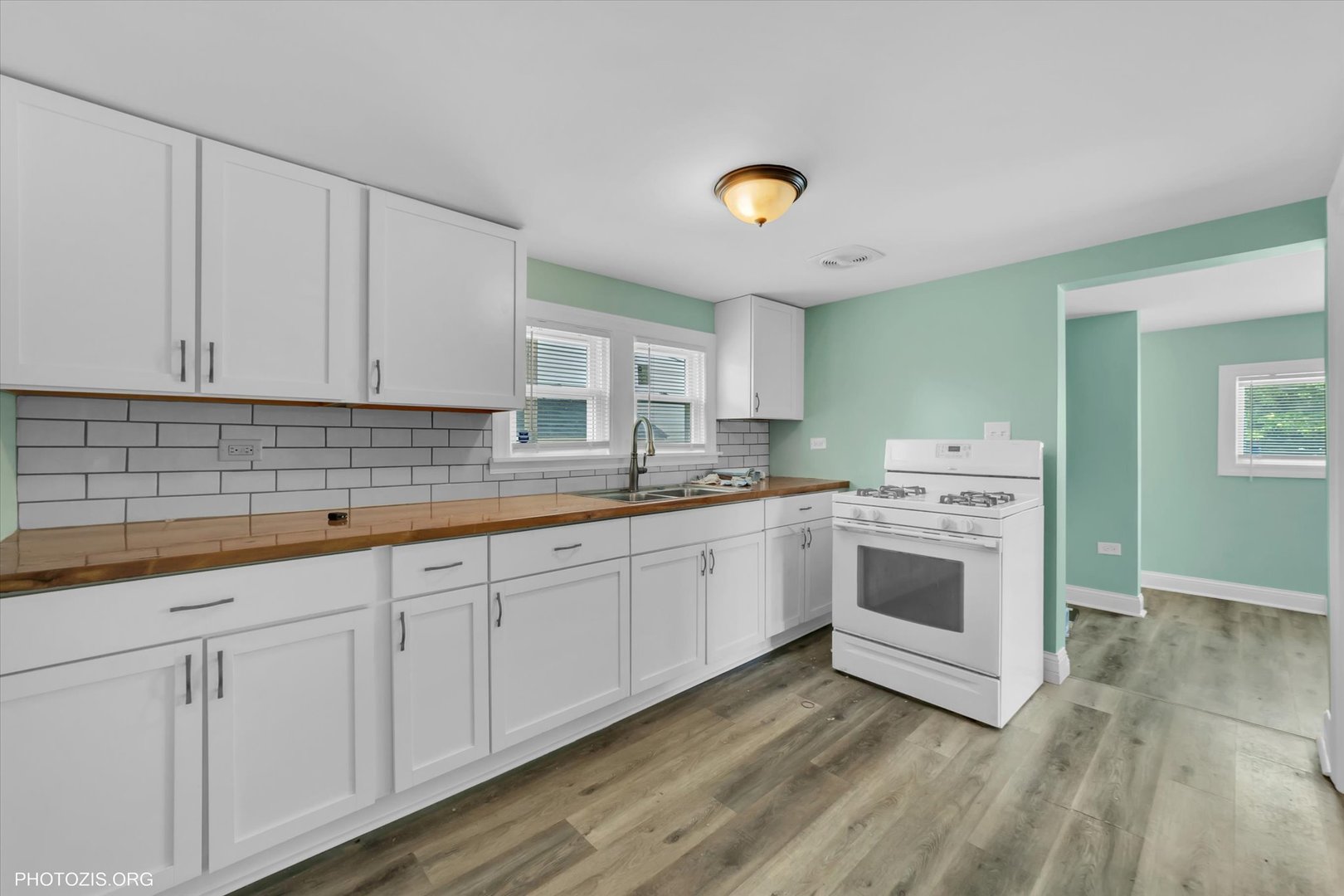 10002 South Torrence Avenue Chicago IL 60617