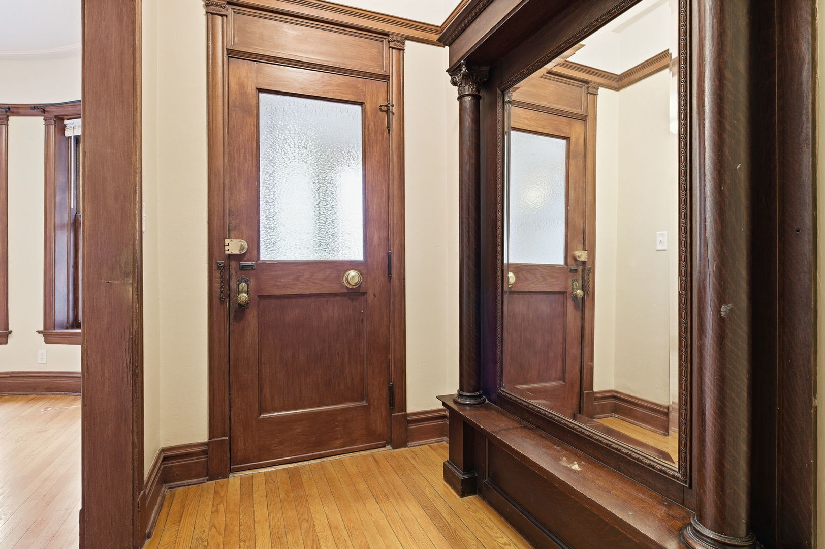 5227 North Glenwood Avenue Chicago IL 60640
