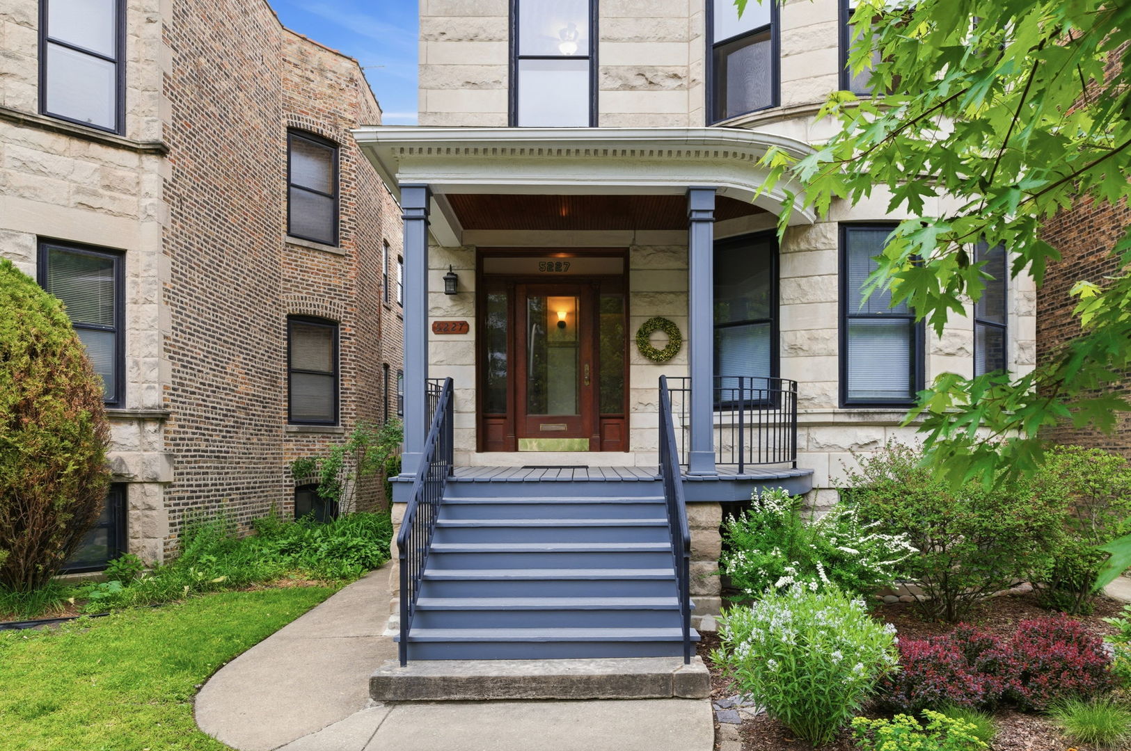 5227 North Glenwood Avenue Chicago IL 60640