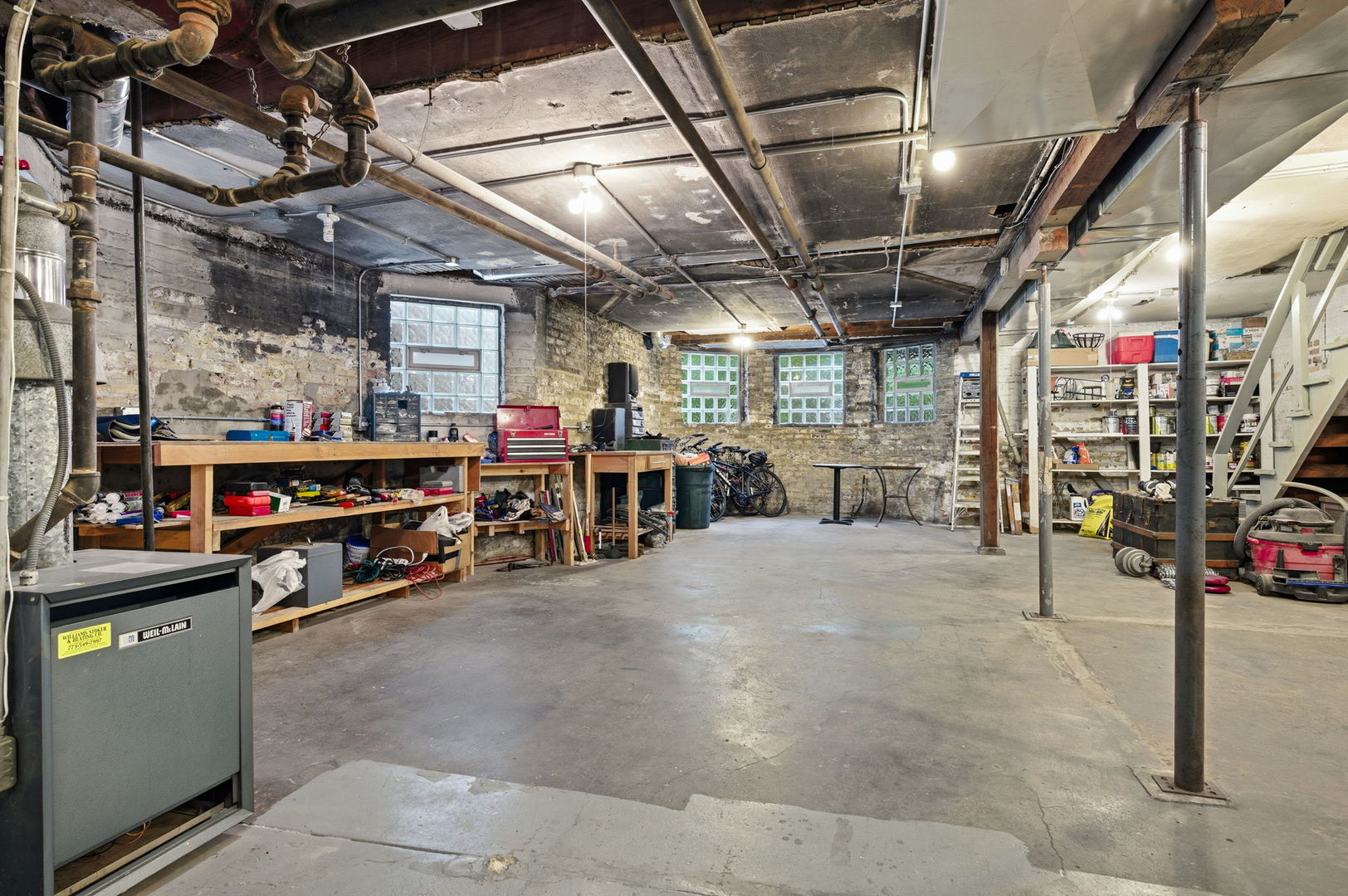 5227 North Glenwood Avenue Chicago IL 60640