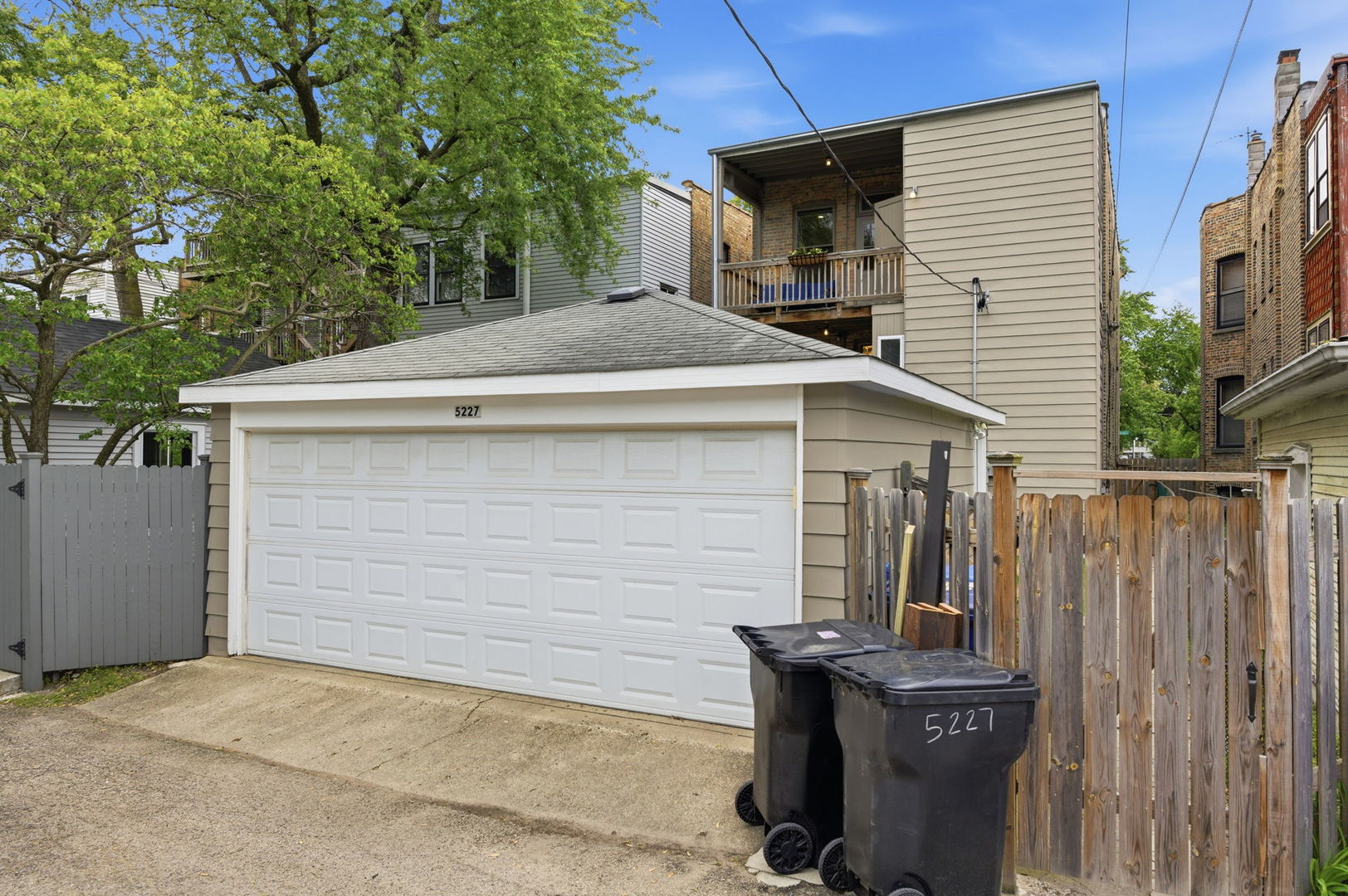 5227 North Glenwood Avenue Chicago IL 60640