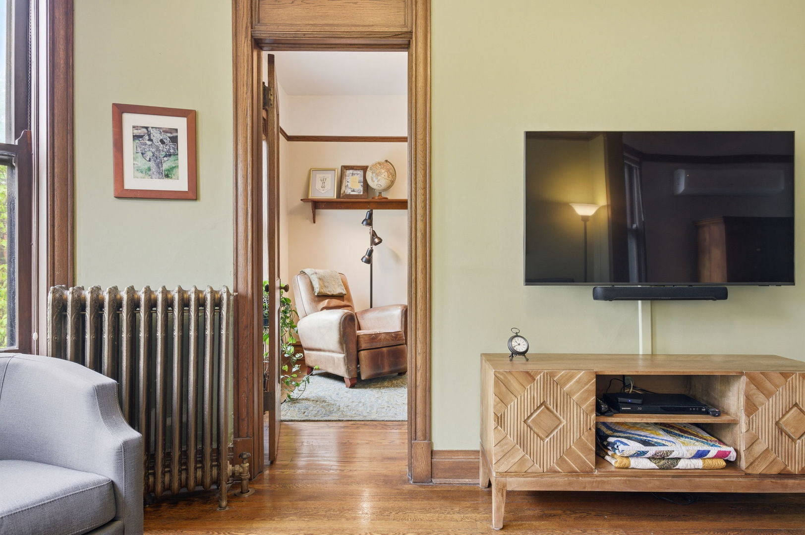 5227 North Glenwood Avenue Chicago IL 60640