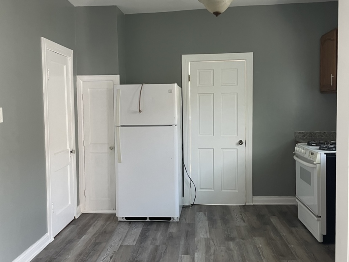 8330 South Buffalo Avenue Chicago IL 60617