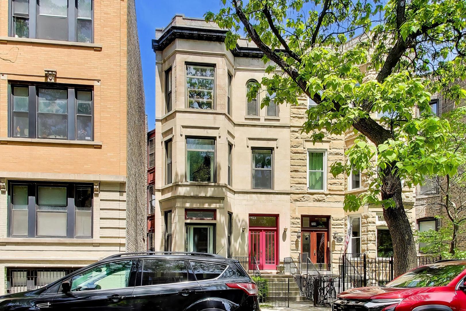 708 West Buckingham Place Chicago IL 60657