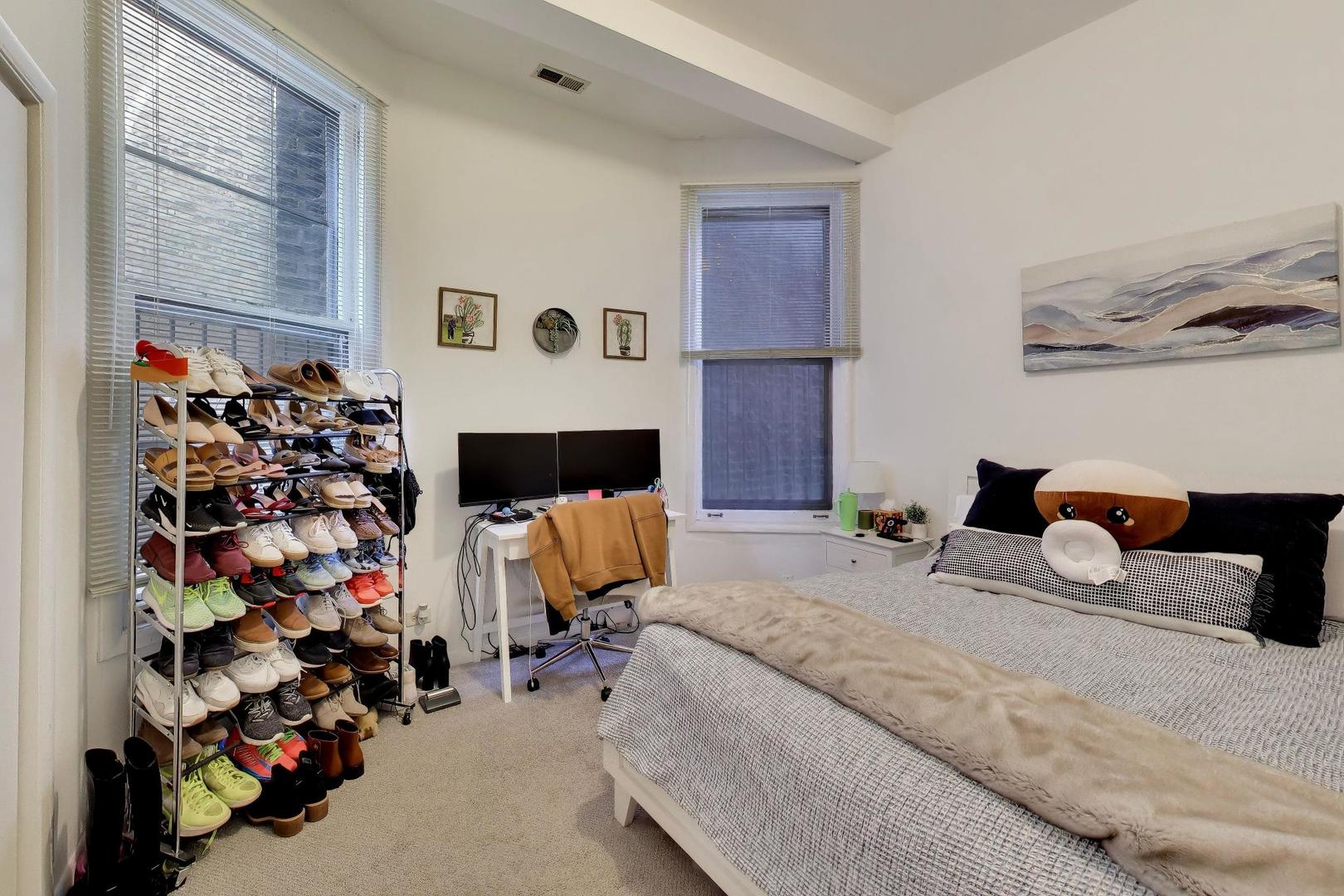 708 West Buckingham Place Chicago IL 60657