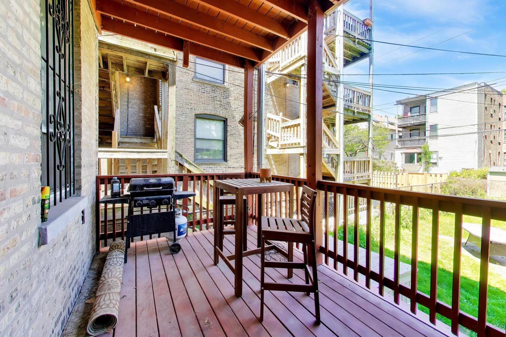 708 West Buckingham Place Chicago IL 60657