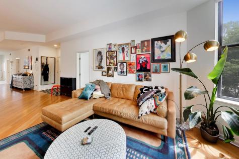 708 West Buckingham Place Chicago IL 60657