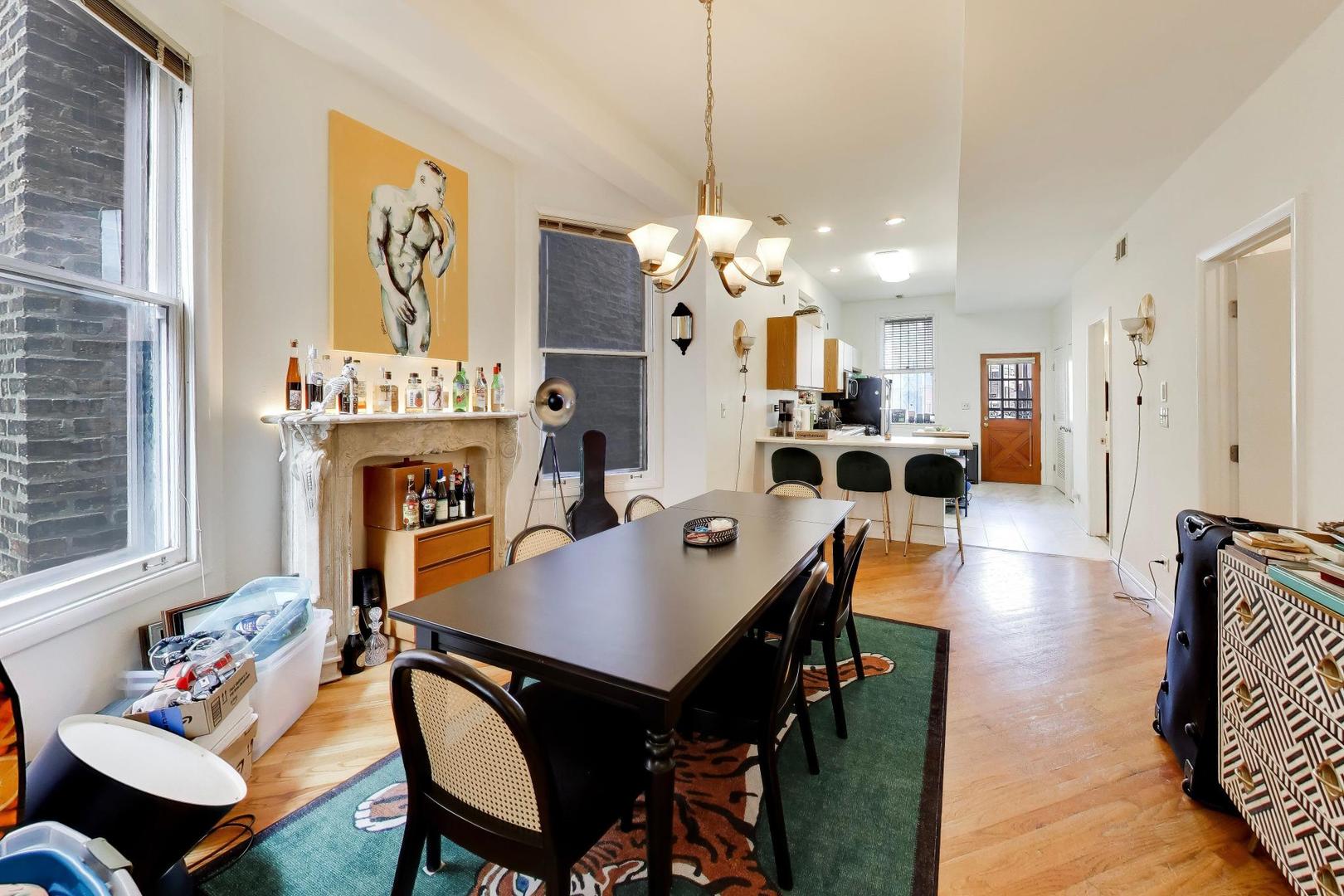 708 West Buckingham Place Chicago IL 60657