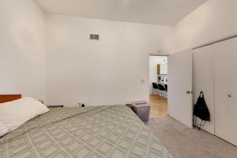 708 West Buckingham Place Chicago IL 60657