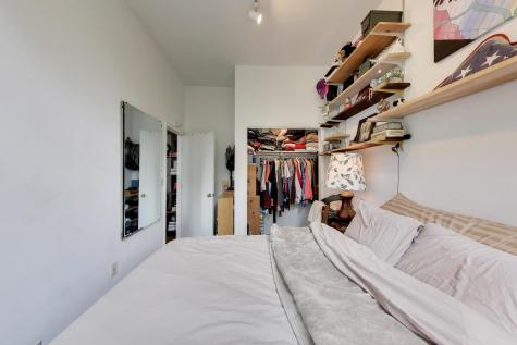 708 West Buckingham Place Chicago IL 60657