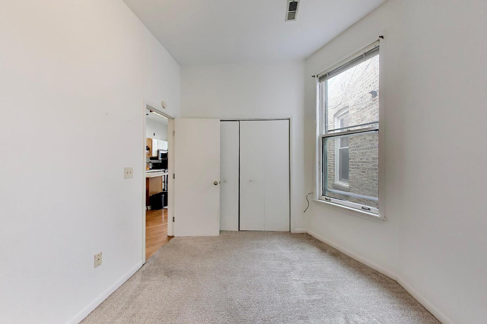 708 West Buckingham Place Chicago IL 60657