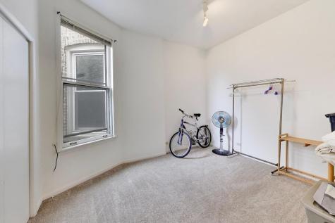708 West Buckingham Place Chicago IL 60657