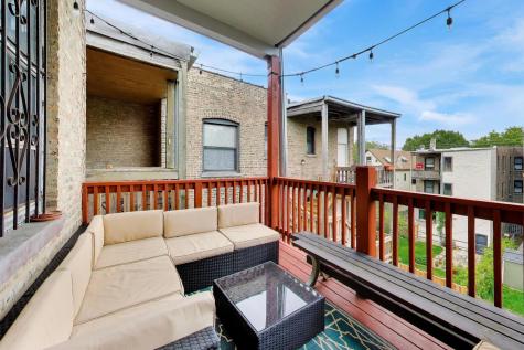 708 West Buckingham Place Chicago IL 60657